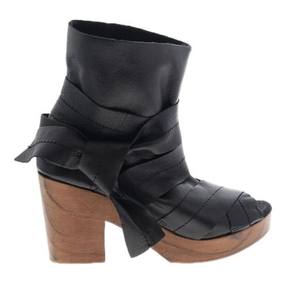 Free People Spire Wrap Clogs EU 39 = fits like 8.5, like new